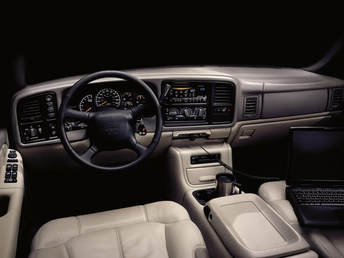 Chevrolet Suburban IX Внедорожник 5 дв. — сүрөт 5