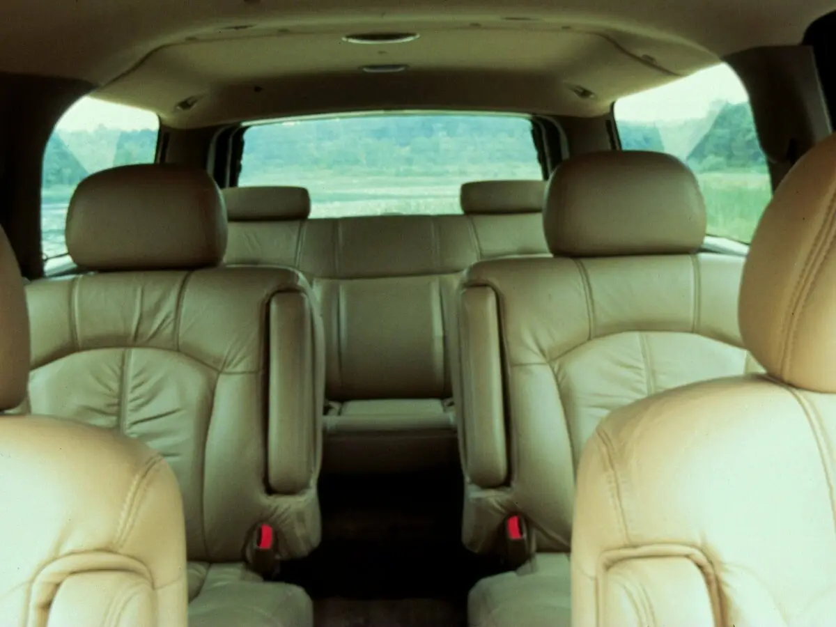 Chevrolet Suburban IX Внедорожник 5 дв. — сүрөт 10