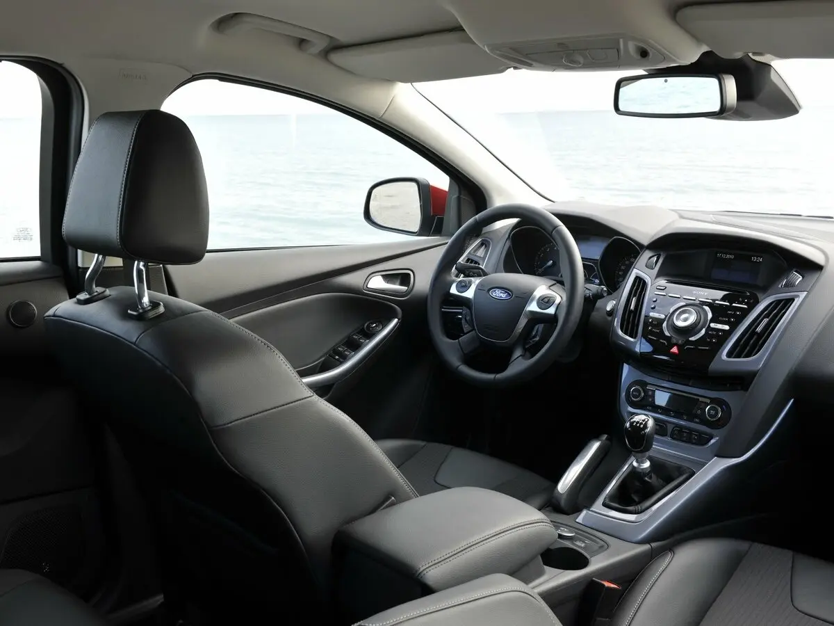 Ford Focus III Универсал 5 дв. — фото 7