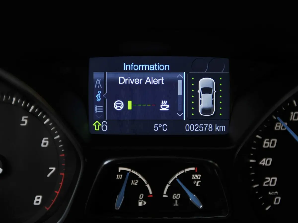 Ford Focus III Универсал 5 дв. — фото 16