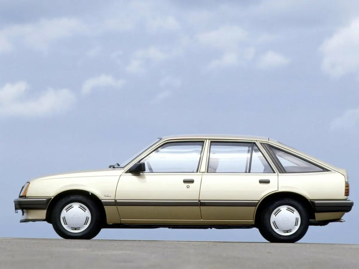 Opel Ascona C Хэтчбек 5 дв. — сүрөт 2