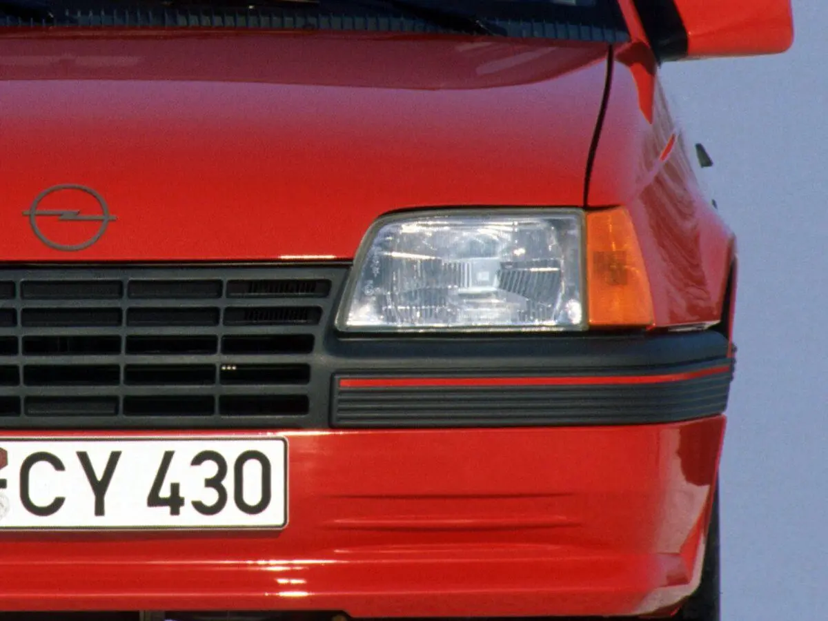 Opel Kadett E Хэтчбек 3 дв. — фото 9