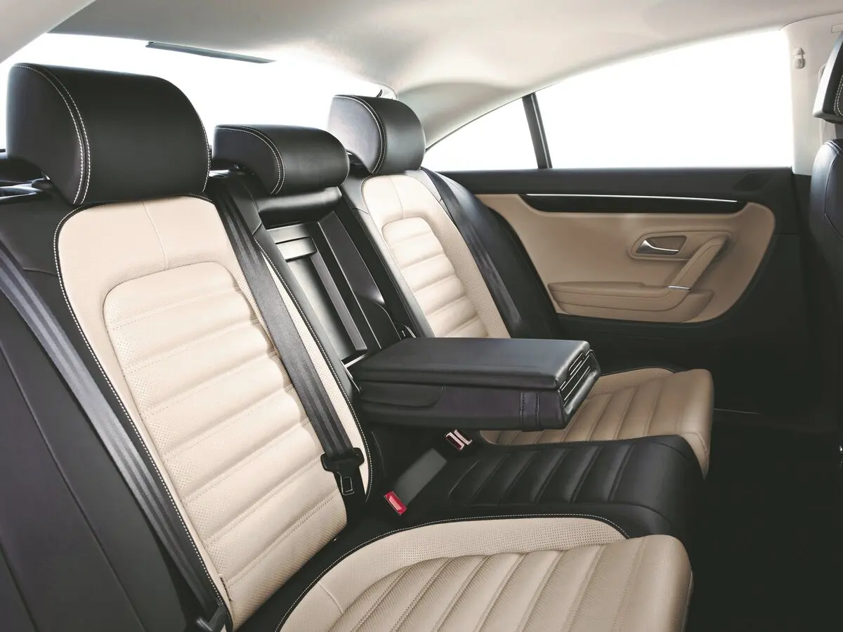 Volkswagen Passat CC I Рестайлинг Седан — 照片 11
