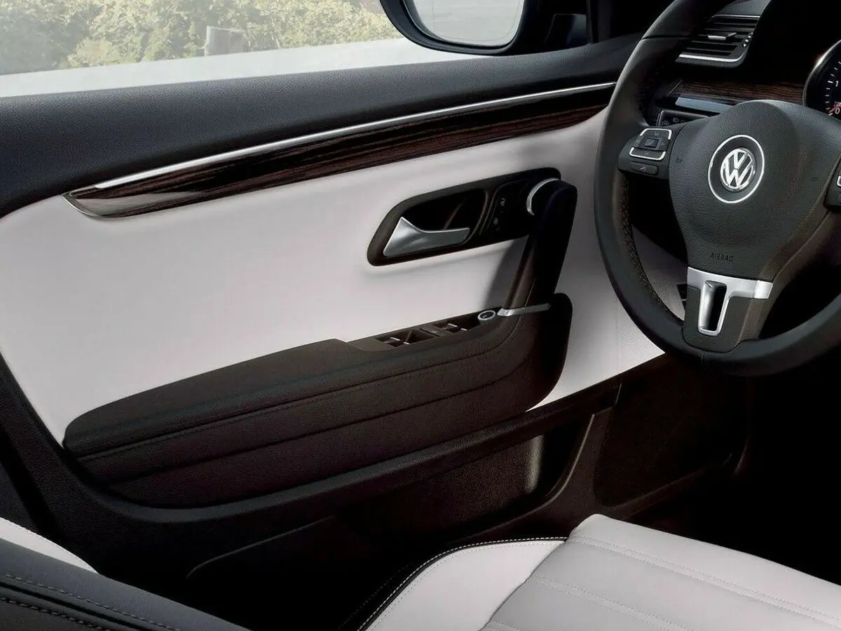 Volkswagen Passat CC I Рестайлинг Седан — 照片 12