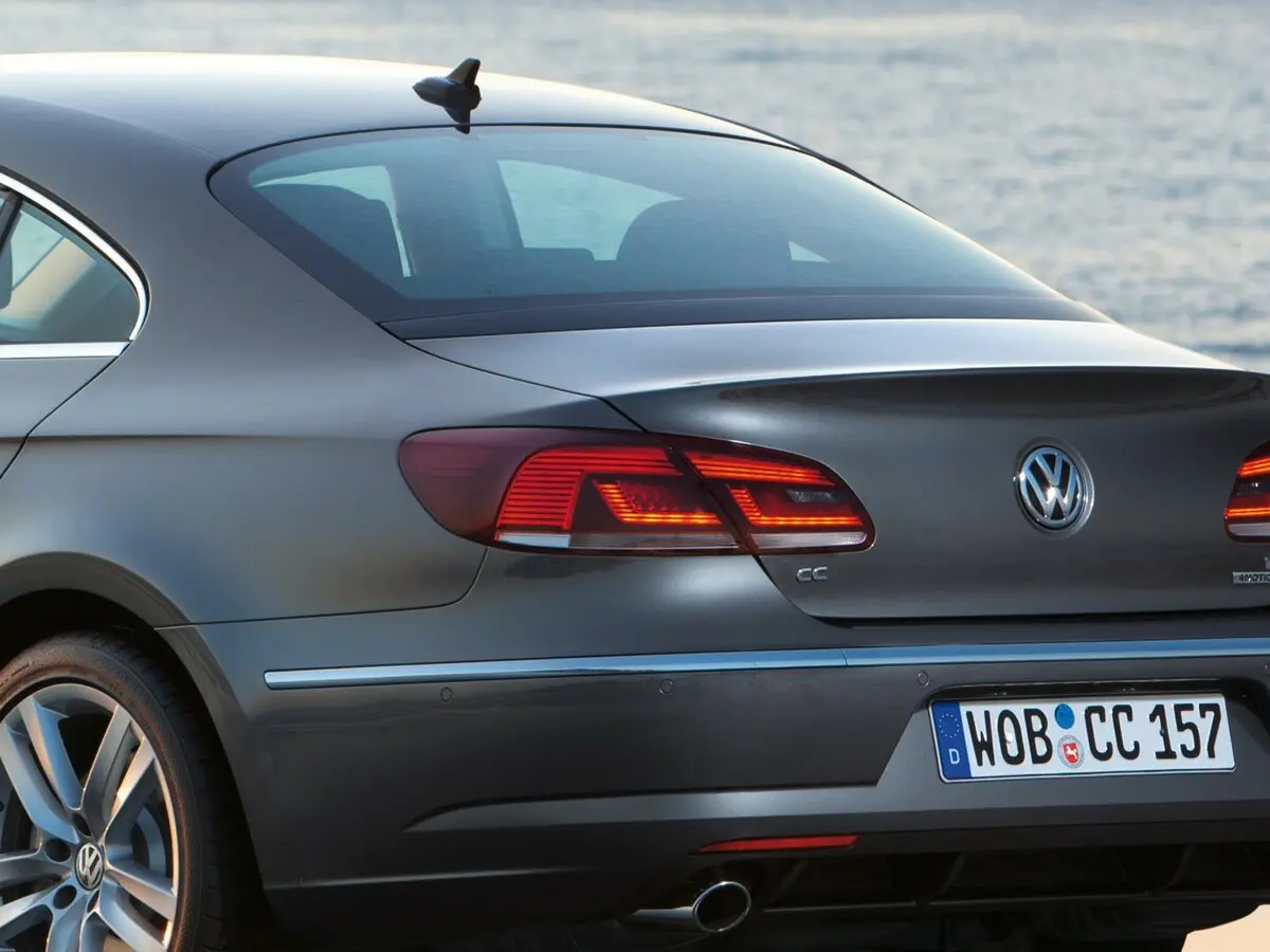 Volkswagen Passat CC I Рестайлинг Седан — 照片 16