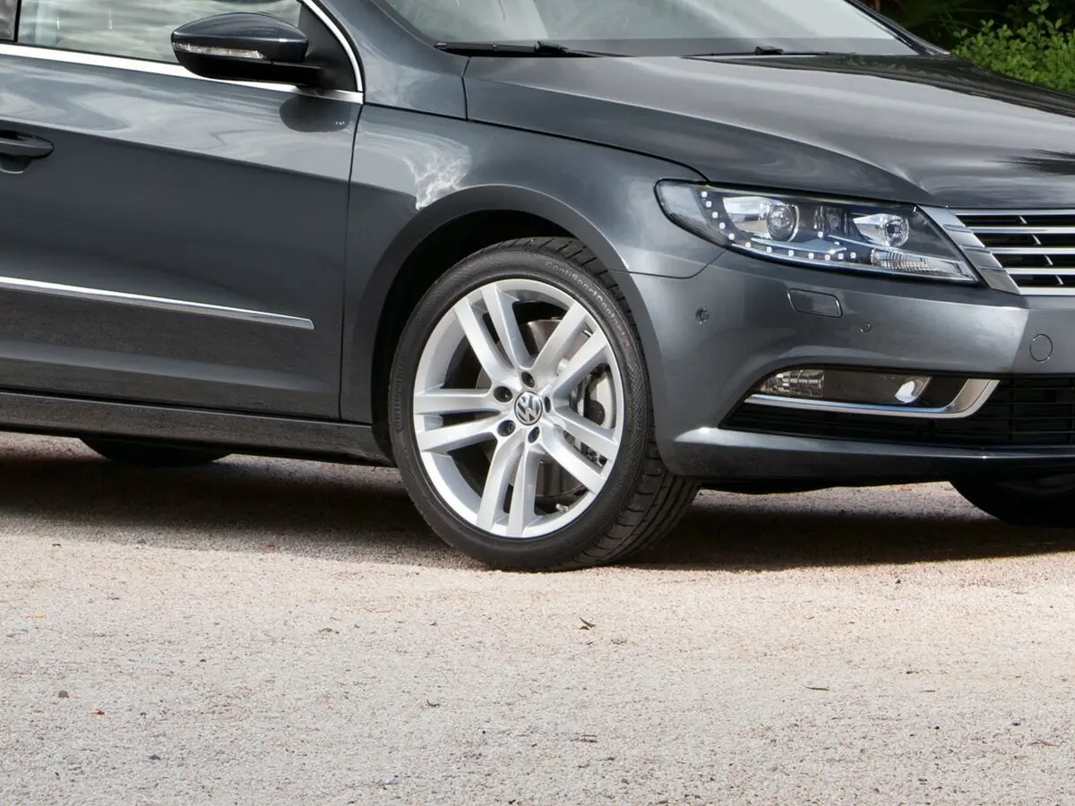 Volkswagen Passat CC I Рестайлинг Седан — 照片 19
