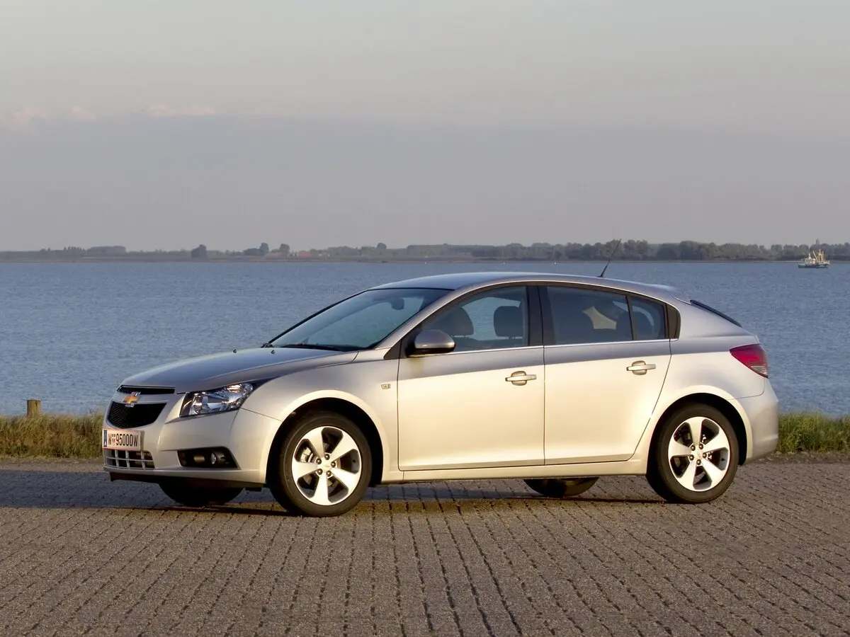Chevrolet Cruze I Хэтчбек 5 дв.