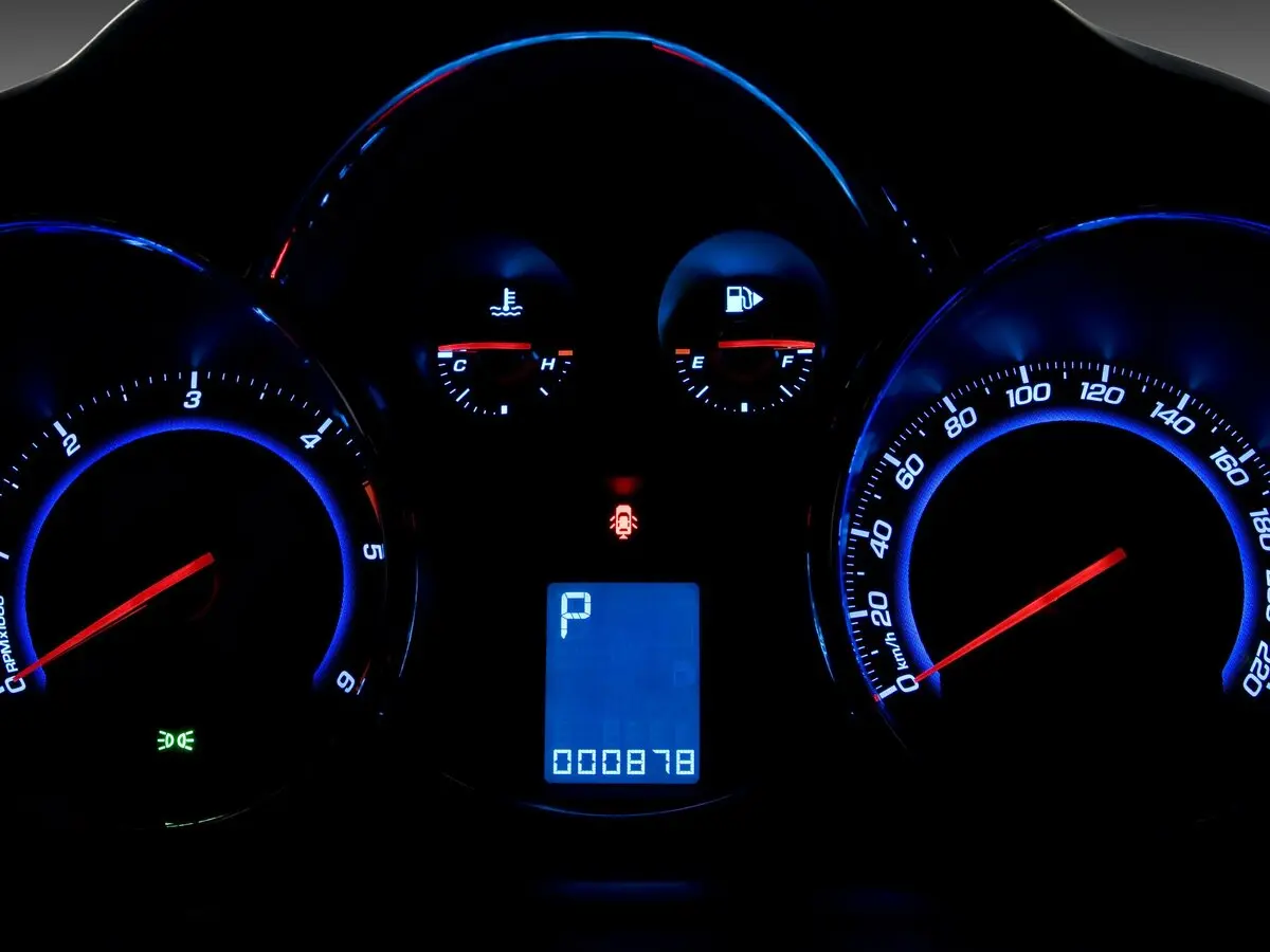 Chevrolet Cruze I Хэтчбек 5 дв. — сүрөт 7