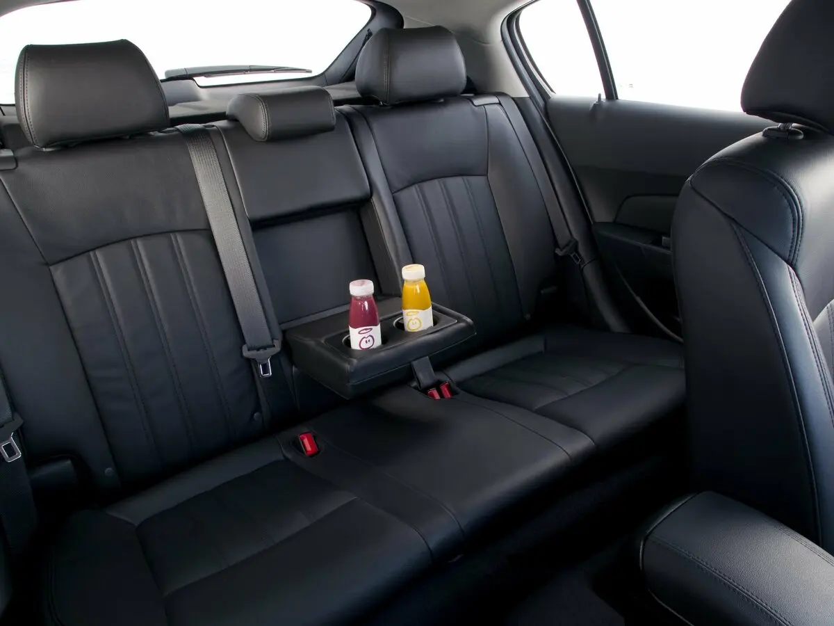 Chevrolet Cruze I Хэтчбек 5 дв. — сүрөт 9