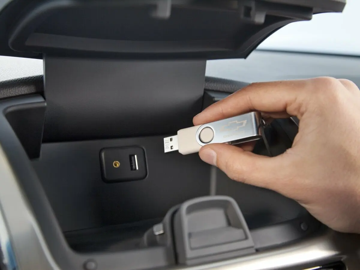 Chevrolet Cruze I Хэтчбек 5 дв. — сүрөт 14
