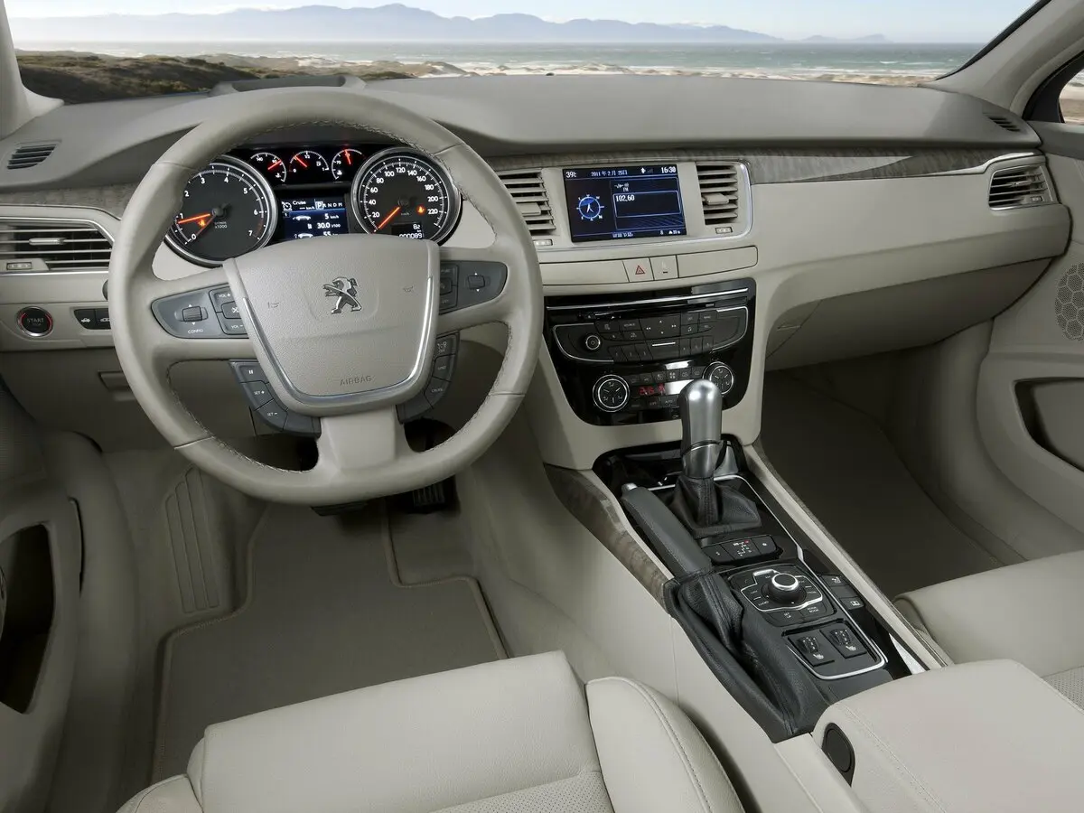 Peugeot 508 I Седан — сүрөт 8