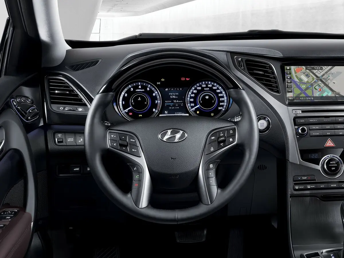 Hyundai Grandeur V Седан — фото 9