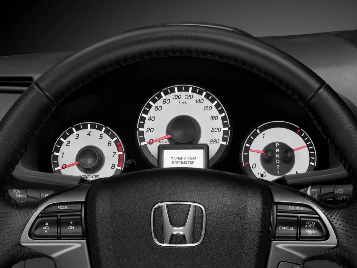 Honda Pilot II Рестайлинг Внедорожник 5 дв. — сүрөт 9