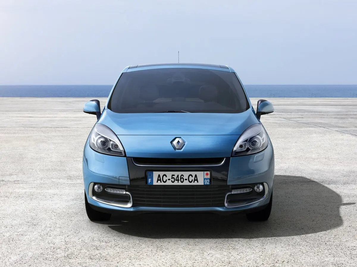 Renault Scenic III Рестайлинг Компактвэн — photo 3