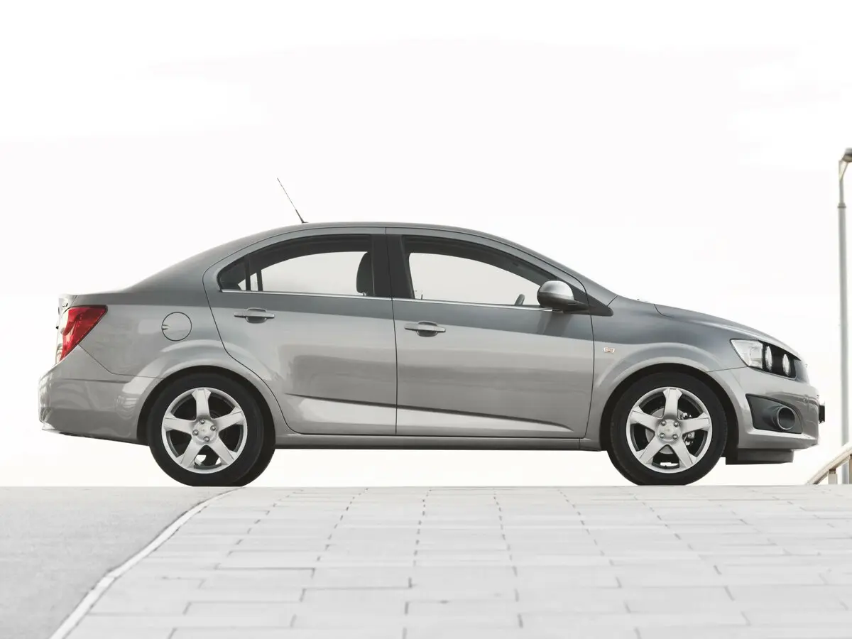 Chevrolet Aveo II Седан — сүрөт 2
