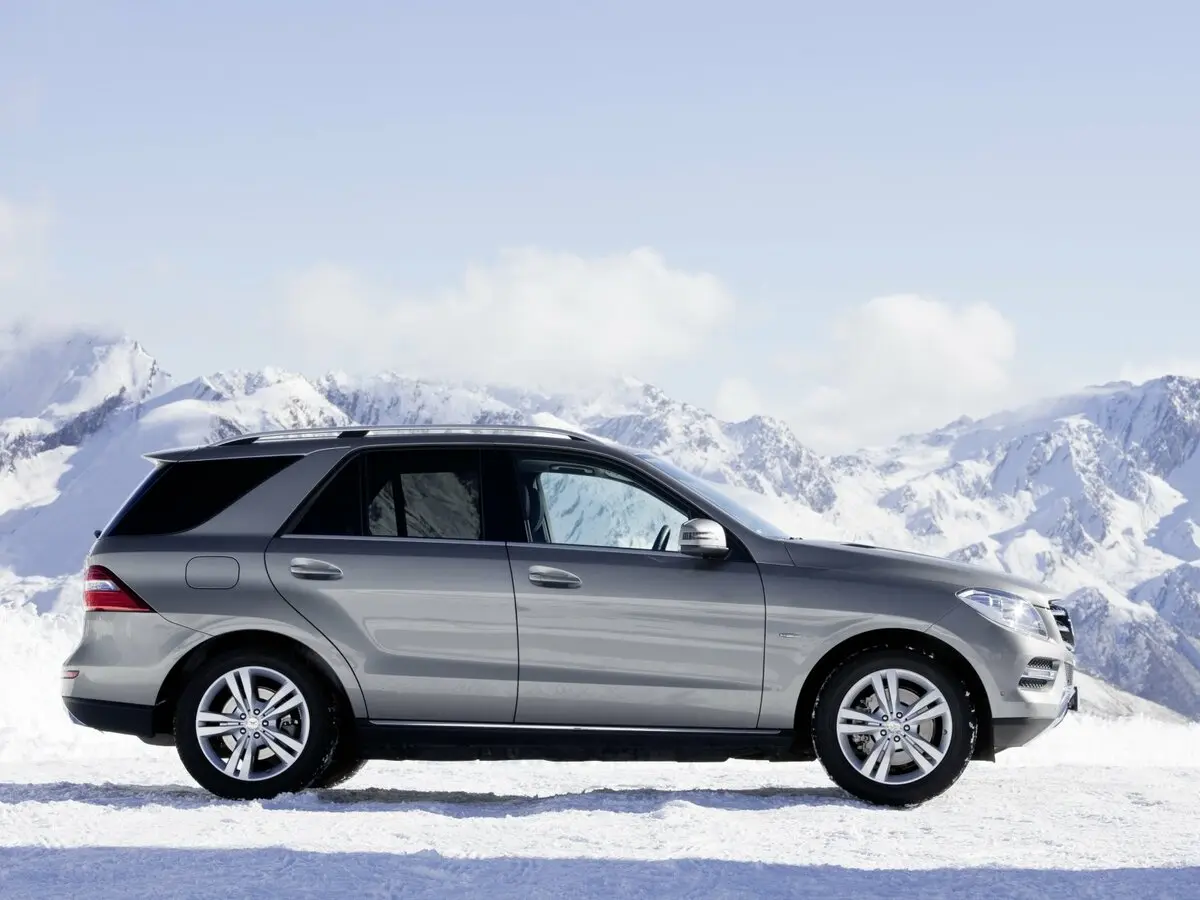 Mercedes-Benz M-Класс III (W166) Внедорожник 5 дв. — 照片 2