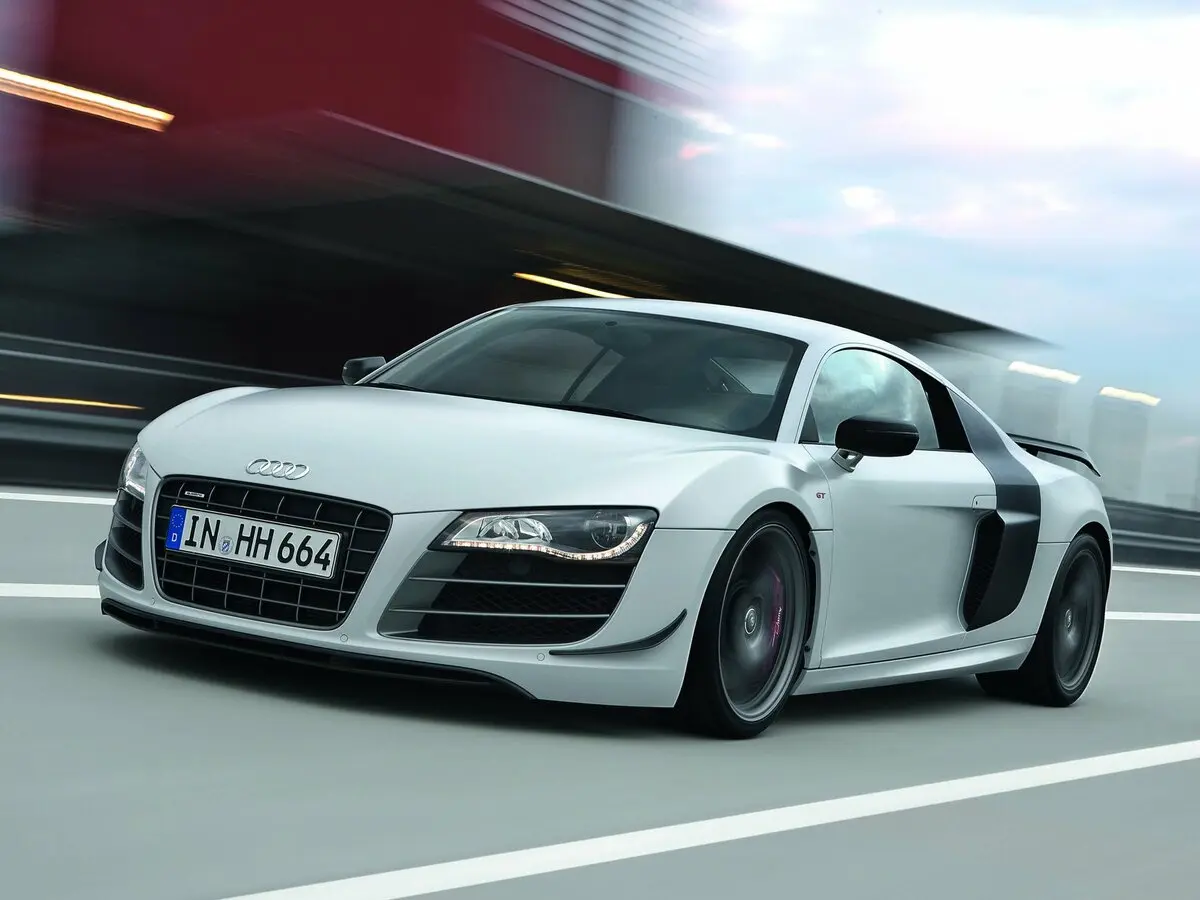 Audi R8 I (Typ 42) Купе GT