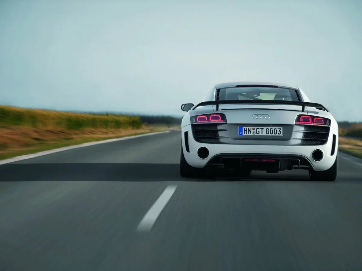 Audi R8 I (Typ 42) Купе GT — 照片 3