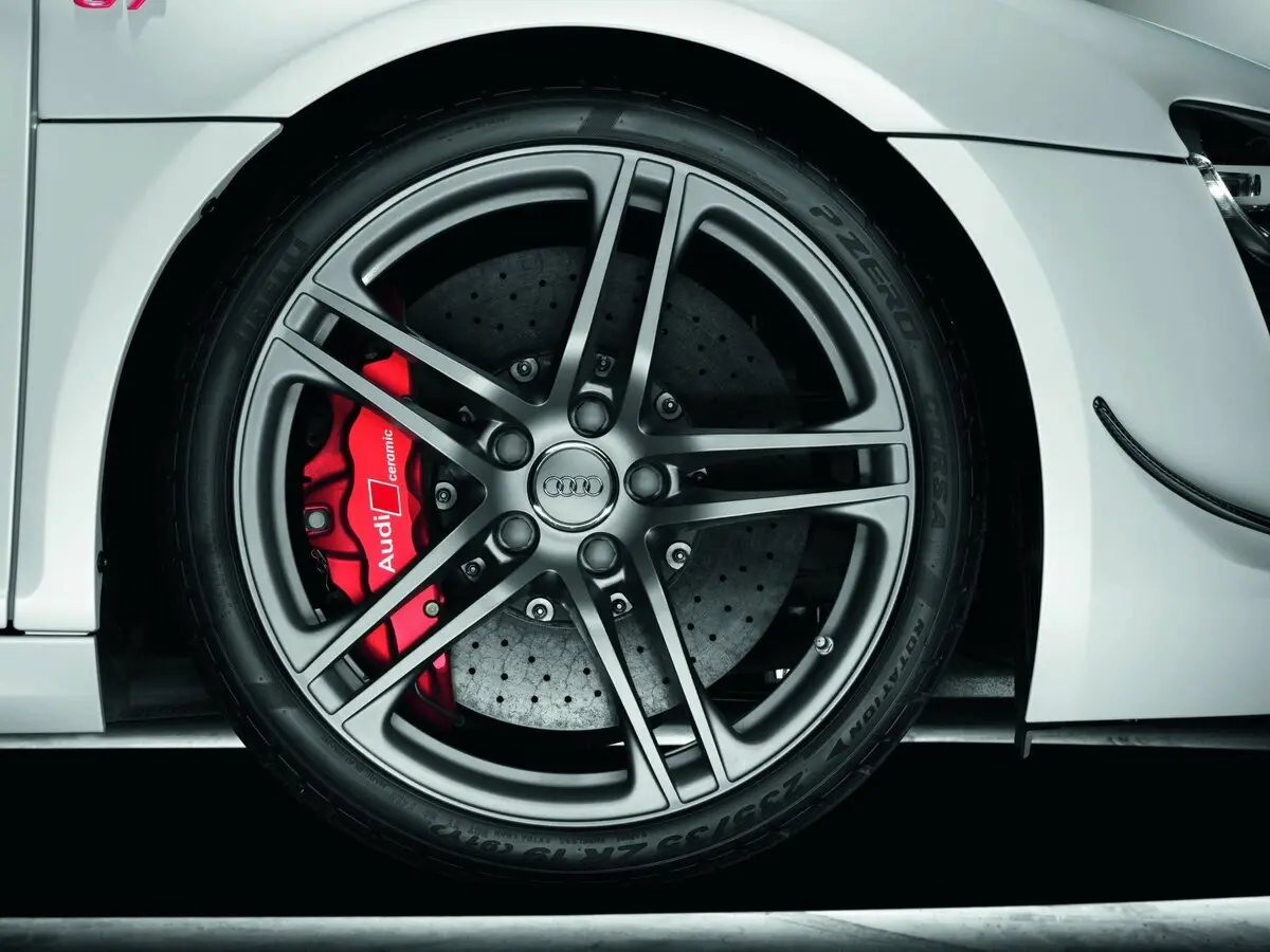 Audi R8 I (Typ 42) Купе GT — 照片 13