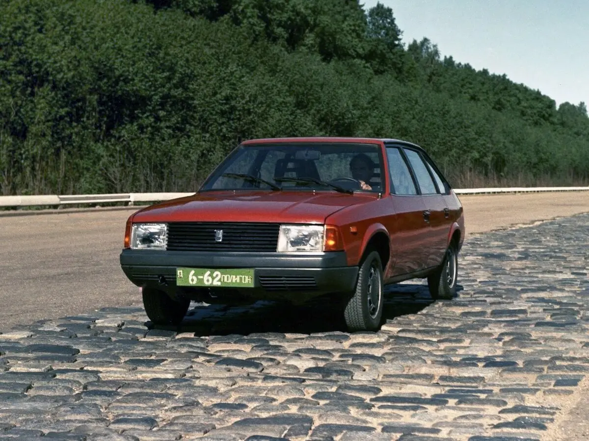 Москвич 2141 1986 – 1998 Хэтчбек 5 дв. — 照片 2