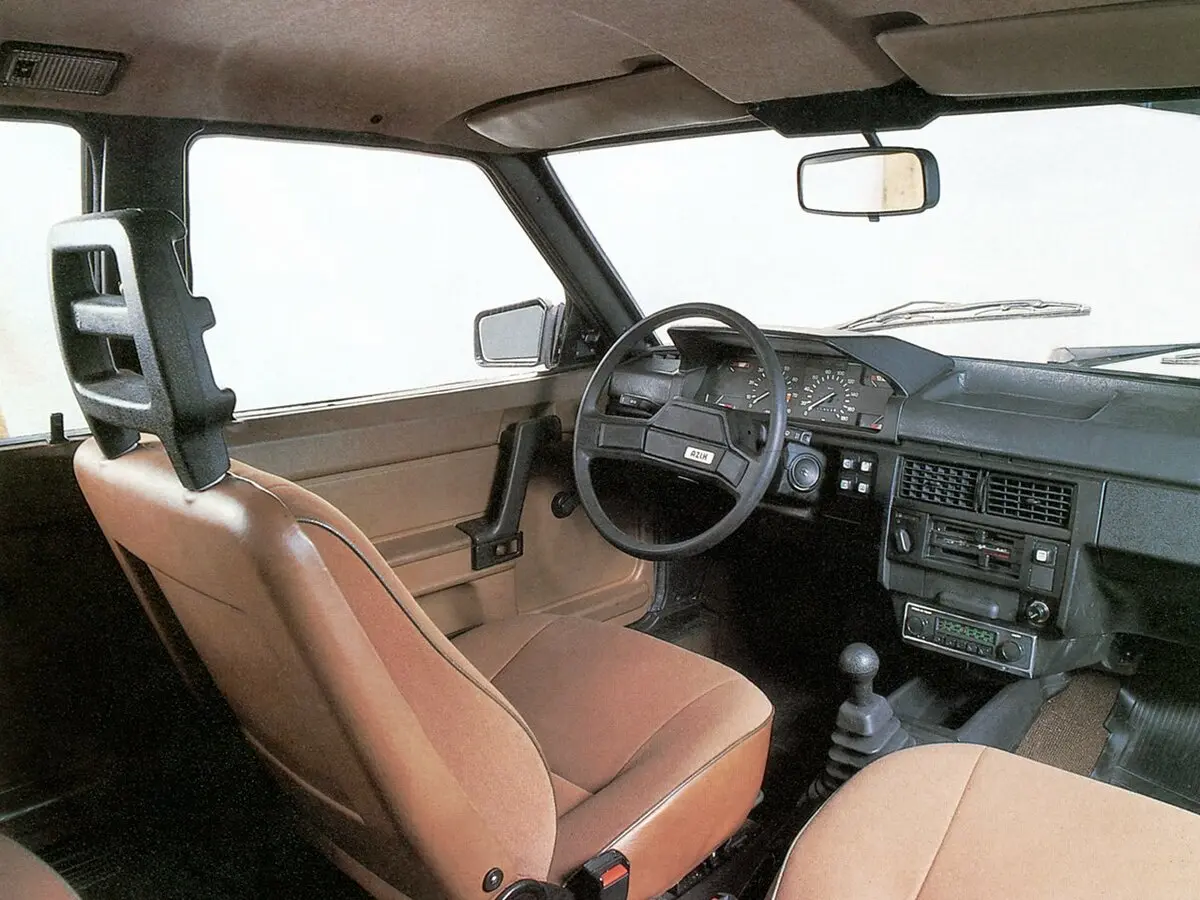 Москвич 2141 1986 – 1998 Хэтчбек 5 дв. — 照片 6