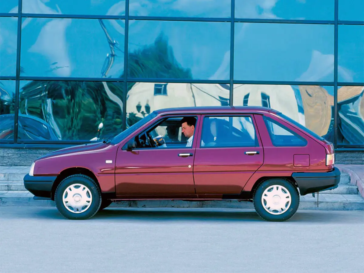 Иж 2126 «Ода» 1990 – 2005 Хэтчбек 5 дв. — photo 3