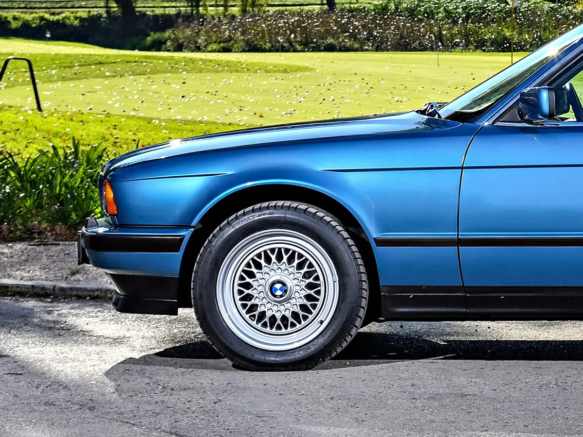 BMW 5 серии III (E34) Седан — фото 15