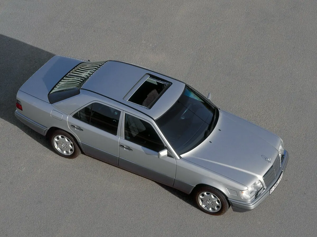Mercedes-Benz E-Класс I (W124) Седан — фото 7
