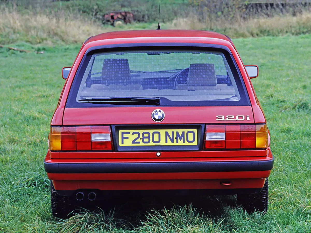 BMW 3 серии II (E30) Универсал 5 дв. — сүрөт 4