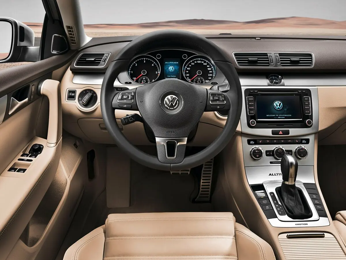 Volkswagen Passat B7 Универсал 5 дв. Alltrack — фото 6