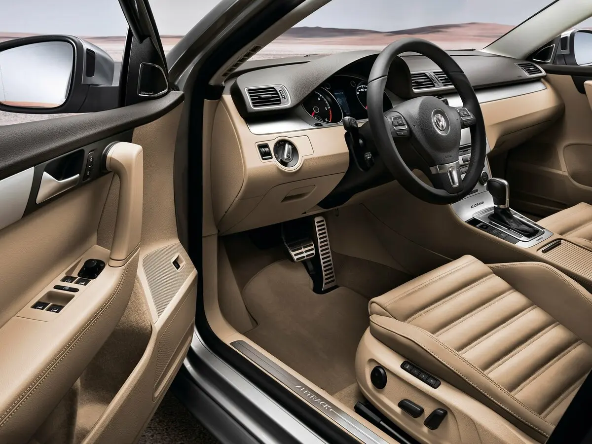Volkswagen Passat B7 Универсал 5 дв. Alltrack — фото 8