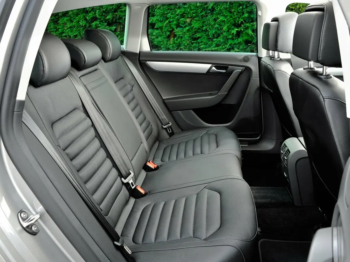 Volkswagen Passat B7 Универсал 5 дв. Alltrack — фото 9