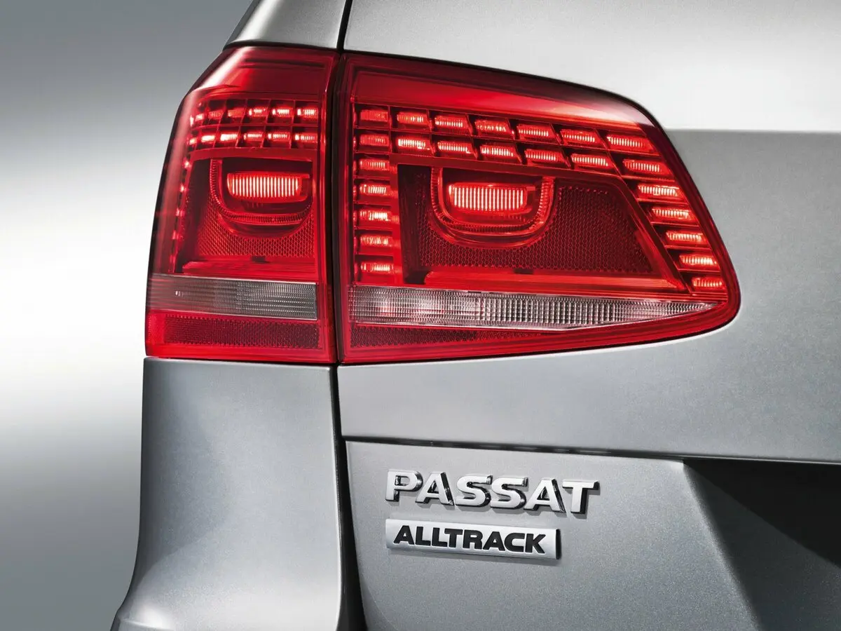 Volkswagen Passat B7 Универсал 5 дв. Alltrack — фото 11
