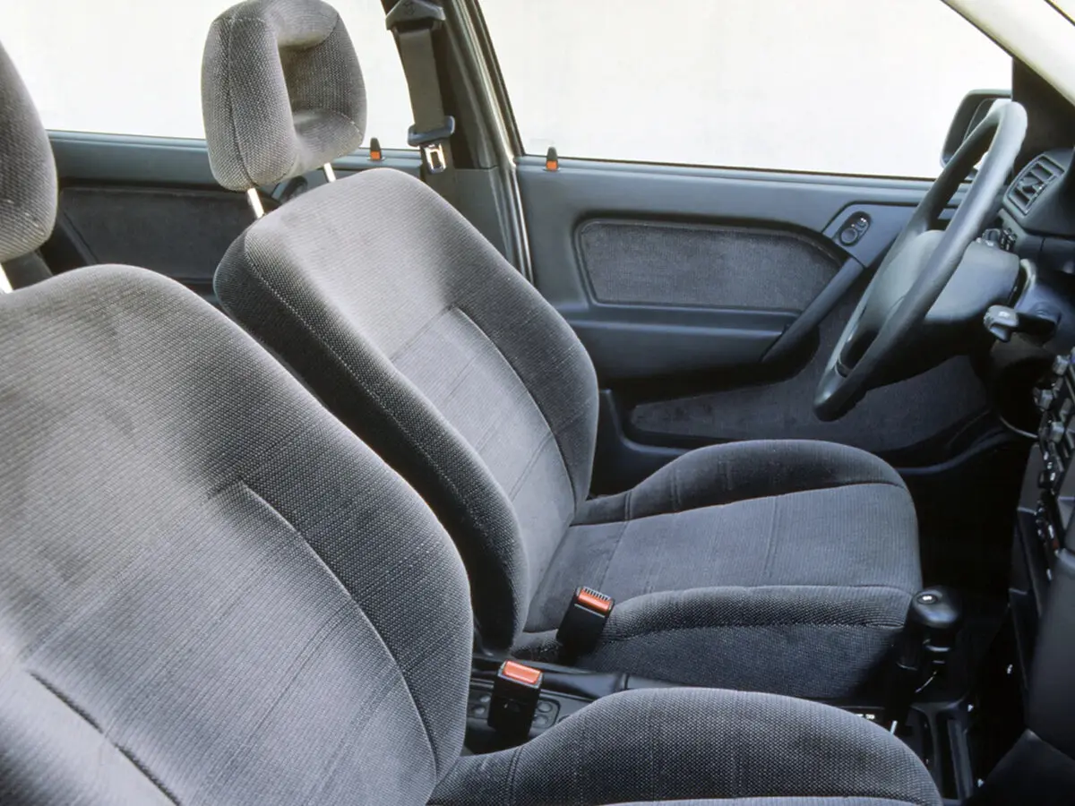 Opel Vectra A Лифтбек — фото 6