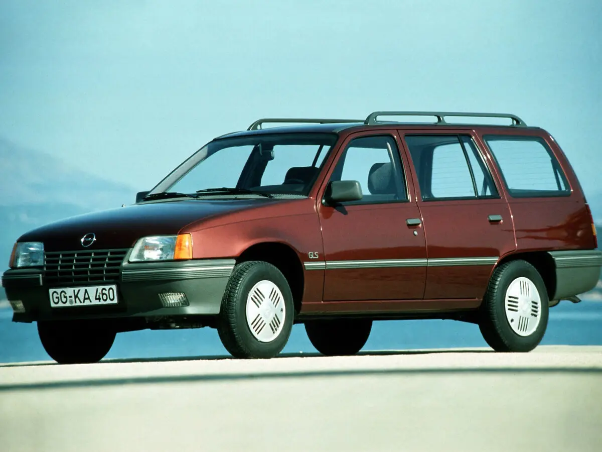 Opel Kadett E Универсал 5 дв.