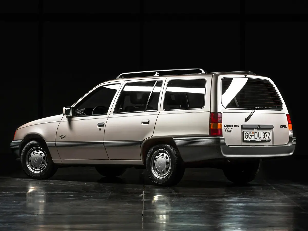 Opel Kadett E Универсал 5 дв. — фото 3