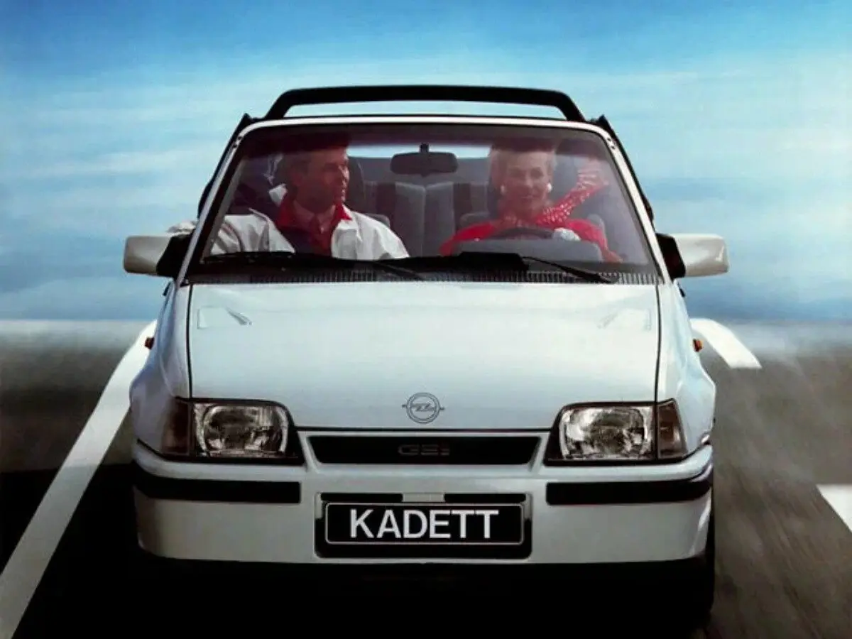 Opel Kadett E Кабриолет — фото 3