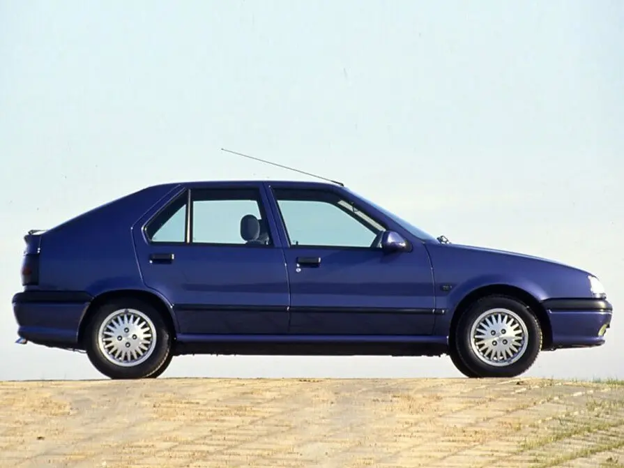 Renault 19 II Хэтчбек 5 дв. — 照片 3