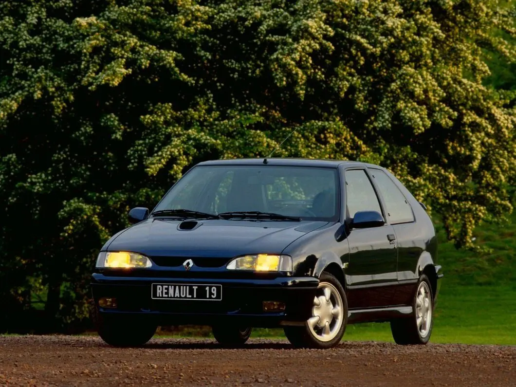 Renault 19 II Хэтчбек 3 дв.