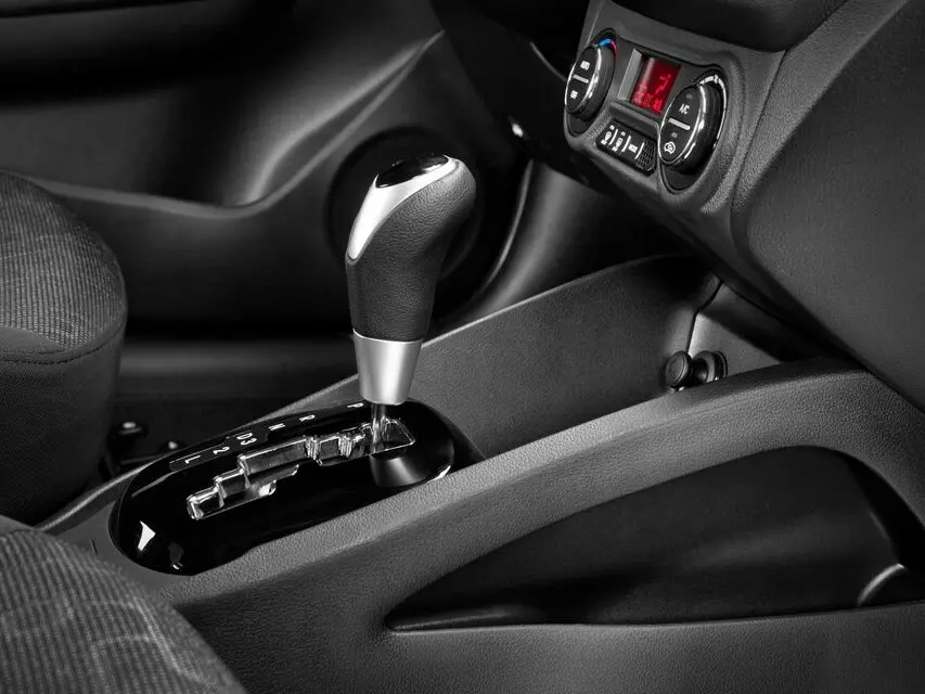 Kia Rio III Хэтчбек 5 дв. — фото 10