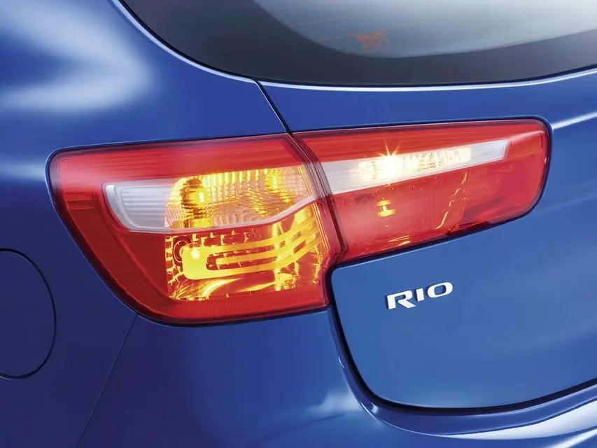 Kia Rio III Хэтчбек 5 дв. — фото 14