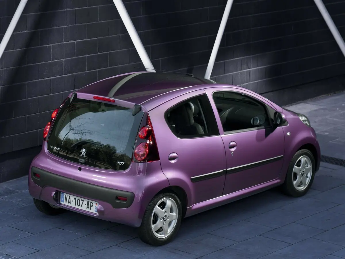 Peugeot 107 I Рестайлинг 2 Хэтчбек 5 дв. — сүрөт 3
