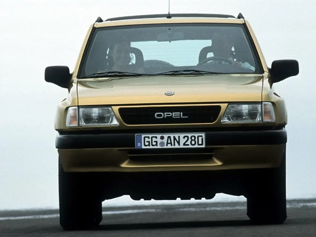 Opel Frontera A Внедорожник 3 дв. — фото 3