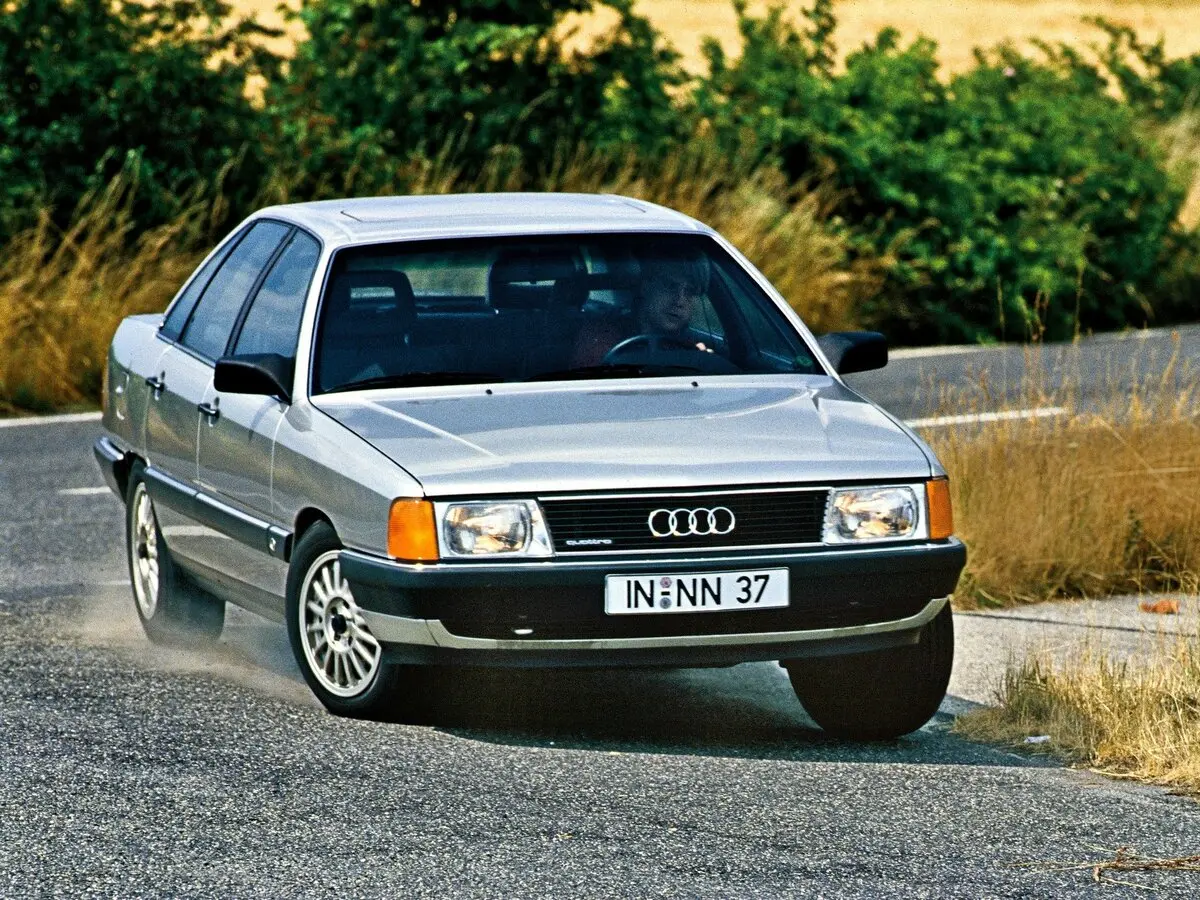 Audi 100 III (C3) Седан — photo 3