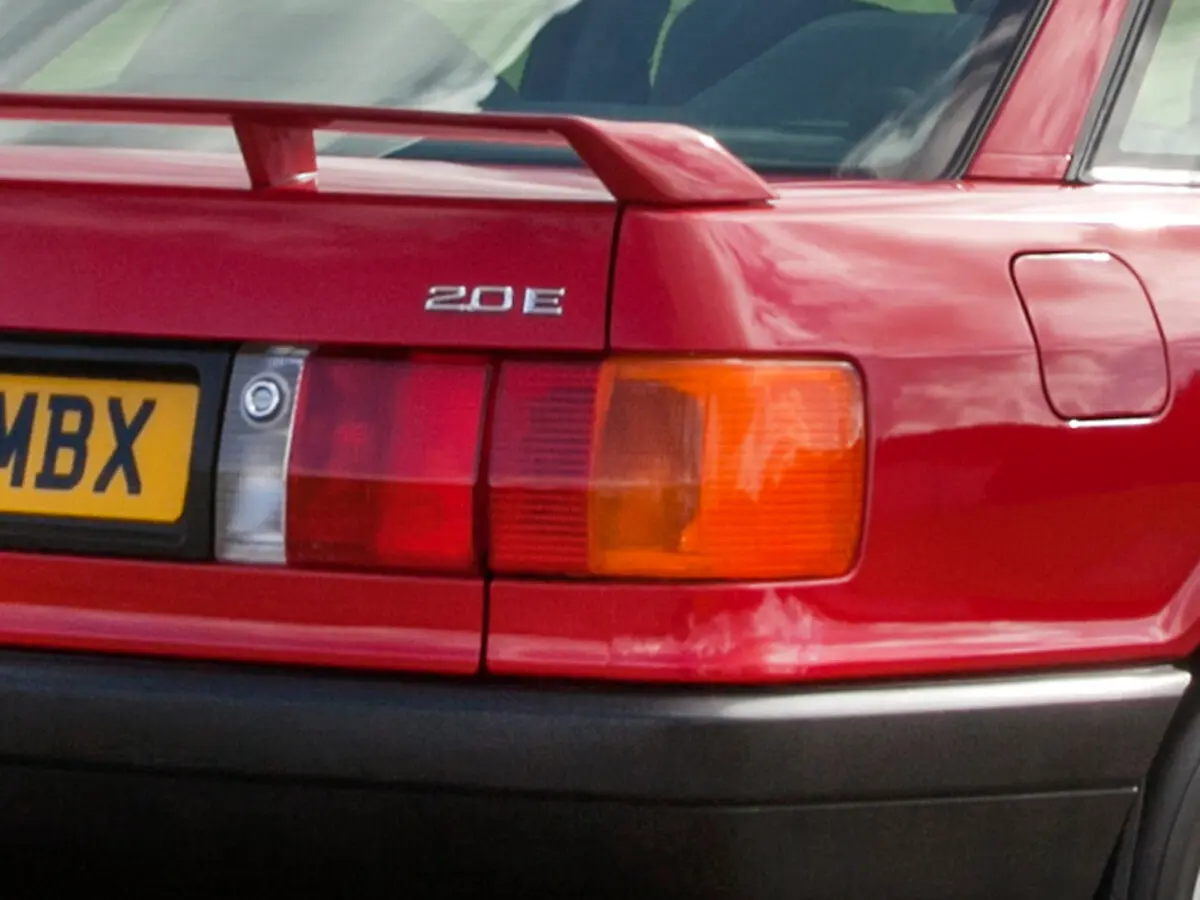 Audi 80 IV (B3) Седан — сүрөт 11