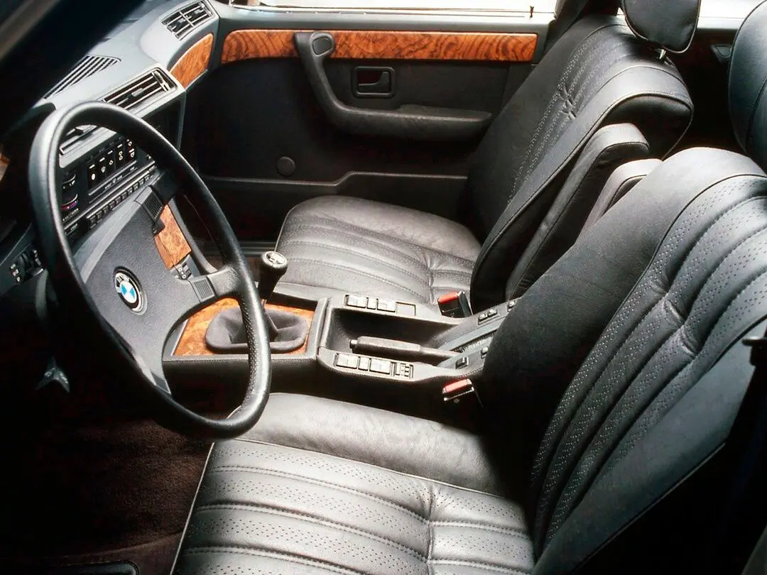 BMW 7 серии I (E23) Рестайлинг Седан — сүрөт 7