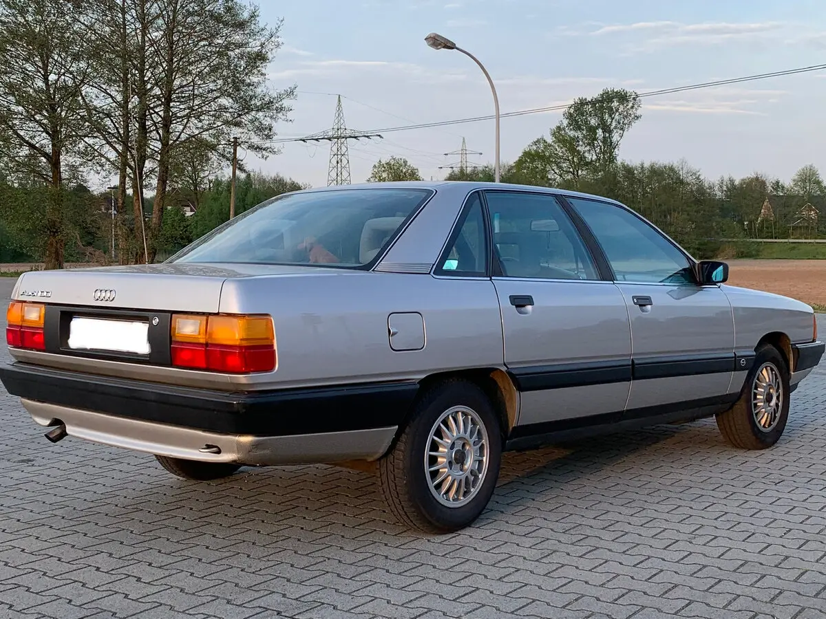 Audi 100 III (C3) Рестайлинг Седан — сүрөт 5