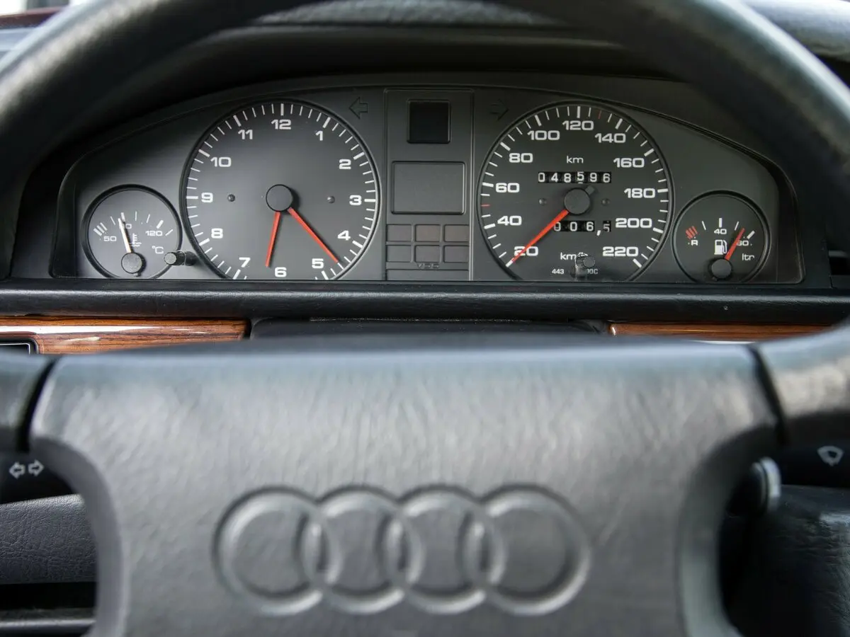 Audi 100 III (C3) Рестайлинг Седан — сүрөт 7