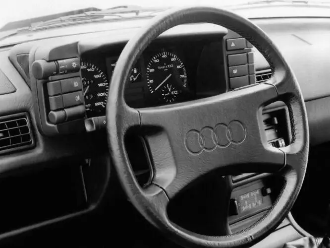 Audi 100 III (C3) Рестайлинг Универсал 5 дв. — 照片 8