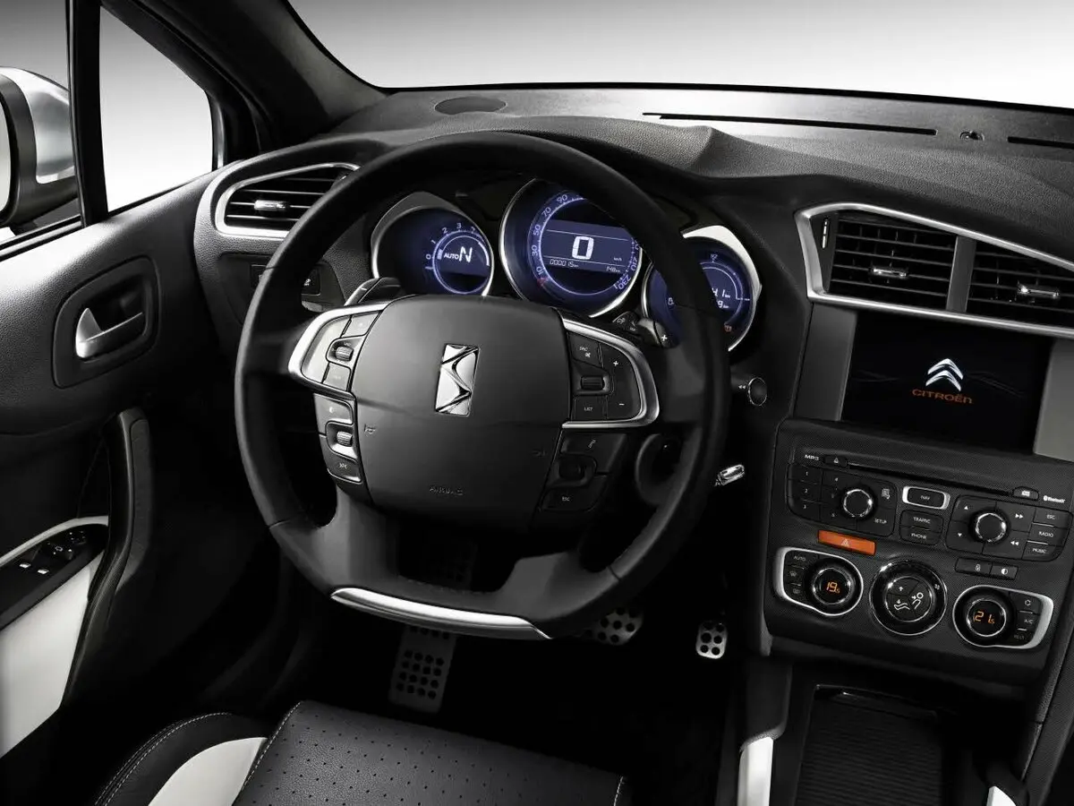 Citroen DS4 2010 – 2015 Хэтчбек 5 дв. — сүрөт 8